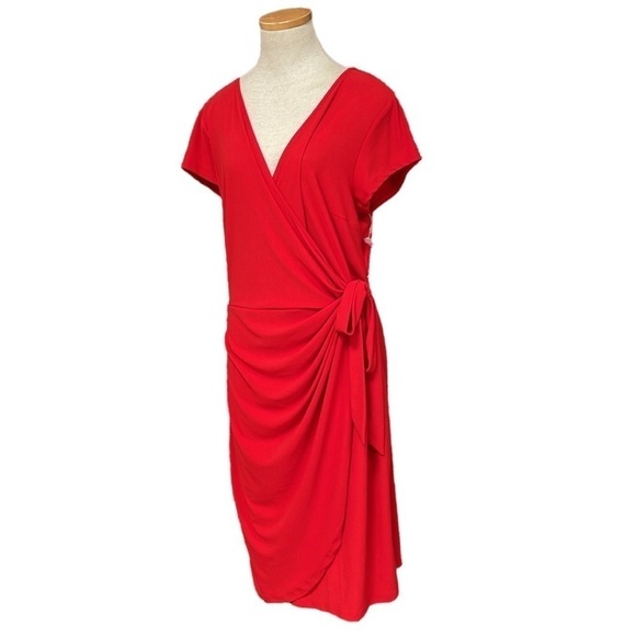 INC Dress Womens Large Red NWT Varsity Short Sleeve V-Neck Sheath Ruched Dress - Picture 1 of 17